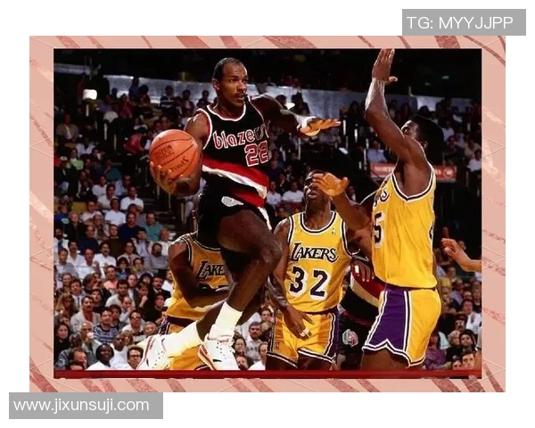 特雷杨的篮球之路:从新星到全明星的成长历程与挑战 特雷杨的篮球之路:从新星到全明星的成长历程与挑战